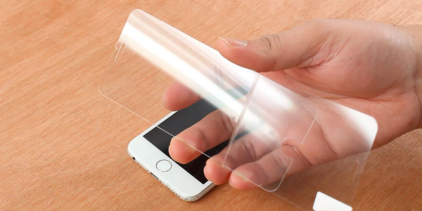Comment poser un verre trempé sur son écran smartphone ?