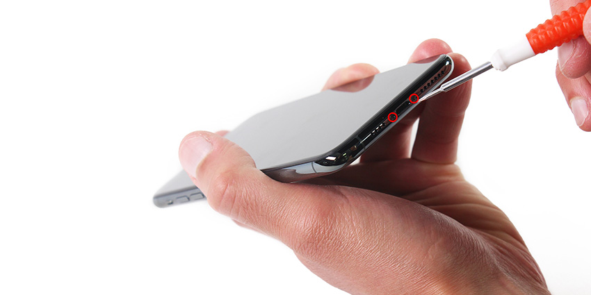 Vis iPhone : astuces pour les retirer facilement !