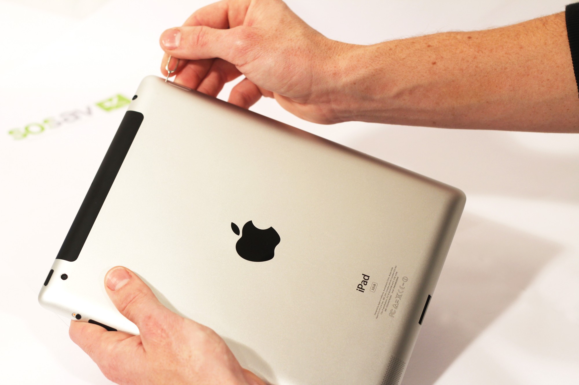 Réparation Carte SIM iPad 2 3G - Guide gratuit 