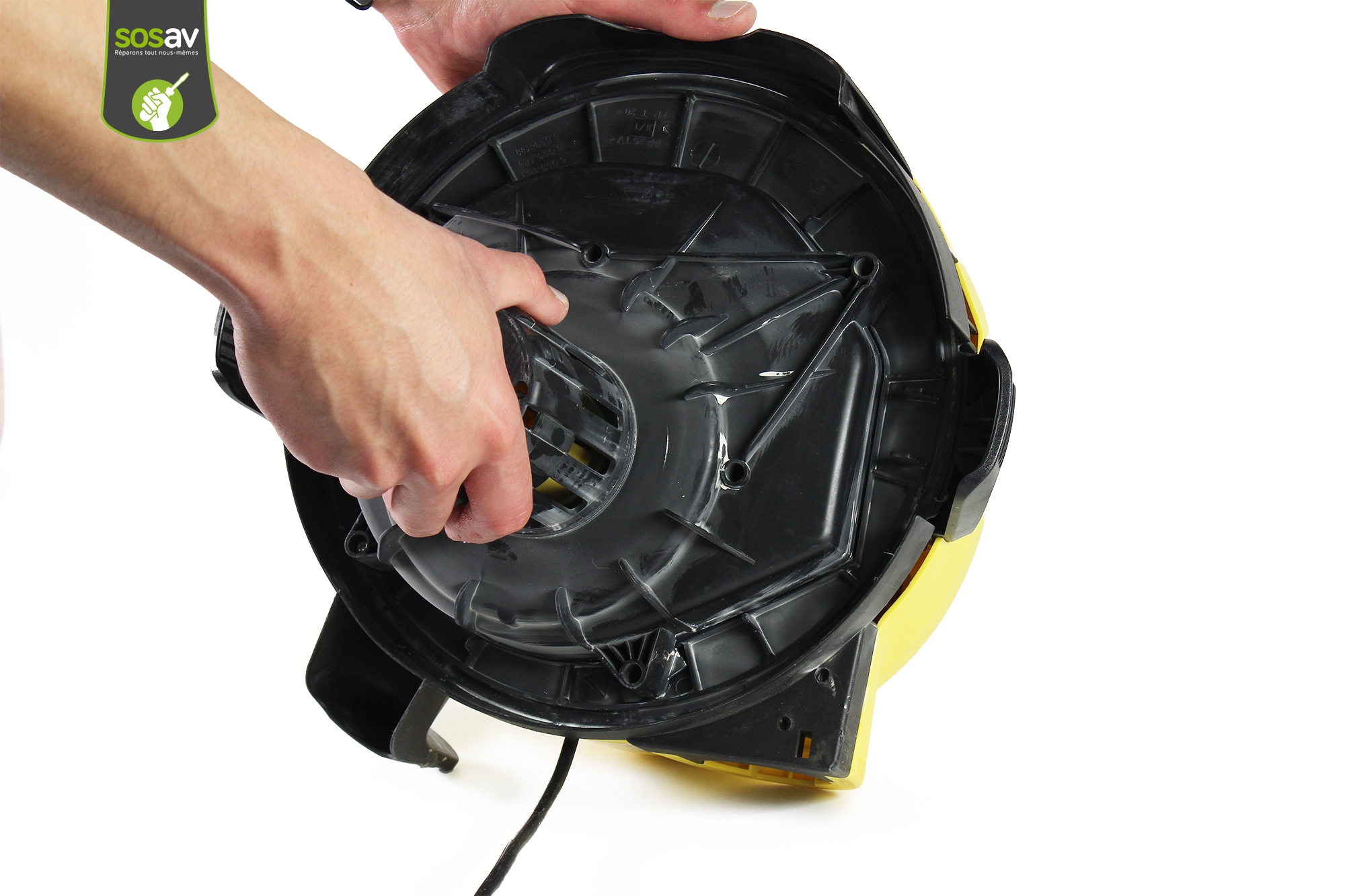 Réparation Tuyau d'aspiration Aspirateur Karcher MV3 premium