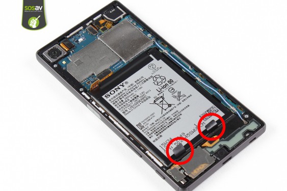 Guide photos remplacement connecteur de charge Xperia Z5 (Etape 10 - image 1)