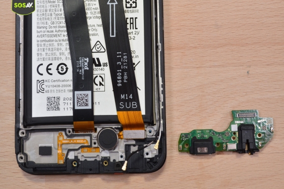 Guide photos remplacement connecteur de charge Galaxy A22 (5G) (Etape 8 - image 5)