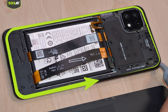 Guide photos remplacement vitre arrière Galaxy A22 (5G) (Etape 3 - image 3)