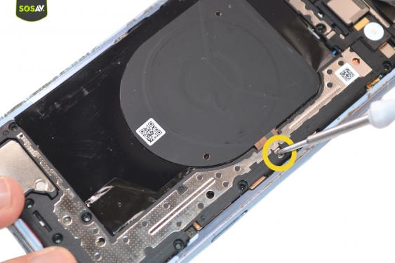 Guide photos remplacement batterie Google Pixel 7A (Etape 4 - image 2)