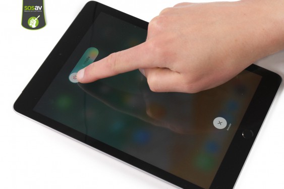 Guide photos remplacement caméra arrière iPad 6 2018 (Etape 1 - image 3)