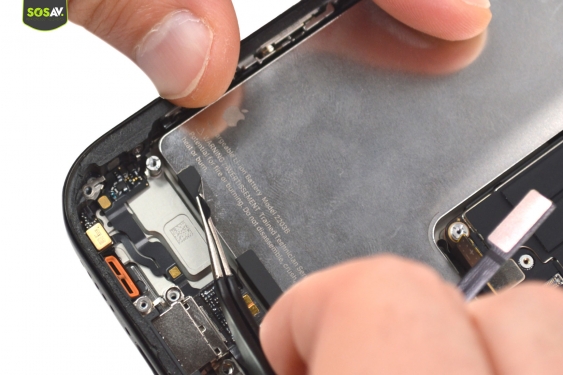 Guide photos remplacement batterie iPhone 16 Pro (Etape 10 - image 2)