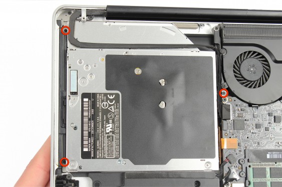 Guide photos remplacement lecteur superdrive (lecteur/graveur dvd) MacBook Pro 15" Fin 2008 - Début 2009 (Modèle A1286 - EMC 2255) (Etape 10 - image 1)