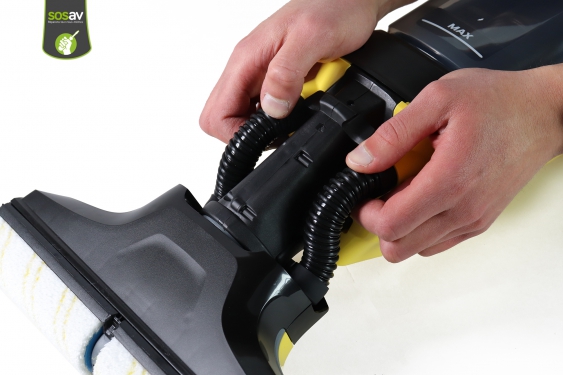 Guide photos remplacement canal d'aspiration complet Aspirateur Karcher FC5 (Etape 2 - image 1)