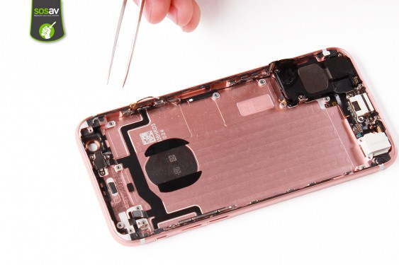 Guide photos remplacement nappe power, vibreur, volume, flash et micro externe iPhone 6S (Etape 35 - image 1)