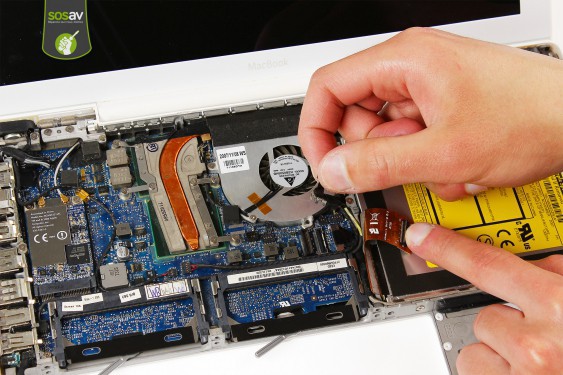 Guide photos remplacement pile de sauvegarde Macbook Core 2 Duo (A1181 / EMC2200) (Etape 11 - image 2)