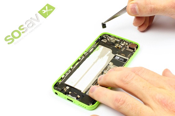 Guide photos remplacement bouton vibreur iPhone 5C (Etape 13 - image 3)