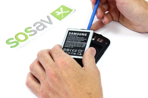 Guide photos remplacement lecteur carte sim + micro sd Samsung Galaxy S3 (Etape 3 - image 3)