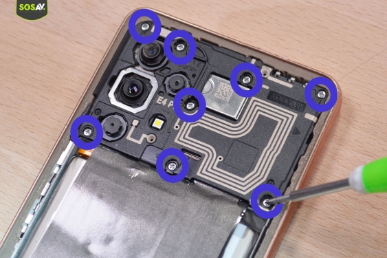 Guide photos remplacement connecteur de charge Galaxy A53 (Etape 4 - image 1)