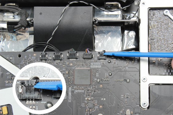Guide photos remplacement ventilateur du disque dur iMac 27" fin 2009 (EMC 2309 et 2374) (Etape 52 - image 1)