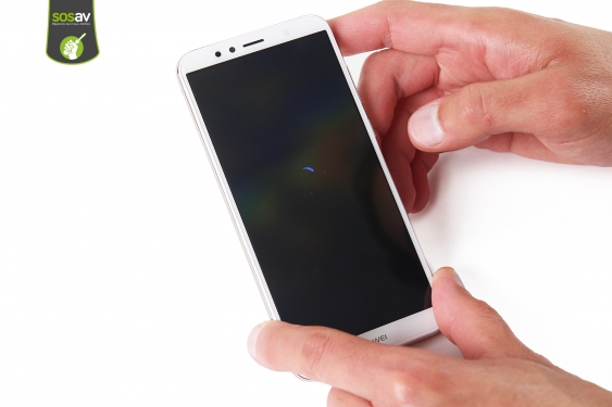 Guide photos remplacement connecteur de charge Huawei Y6 2018 (Etape 1 - image 4)