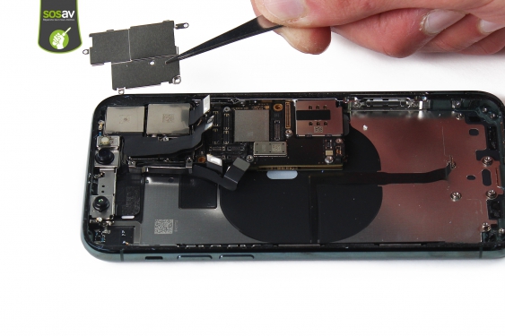 Guide photos remplacement châssis complet iPhone 11 Pro (Etape 35 - image 2)