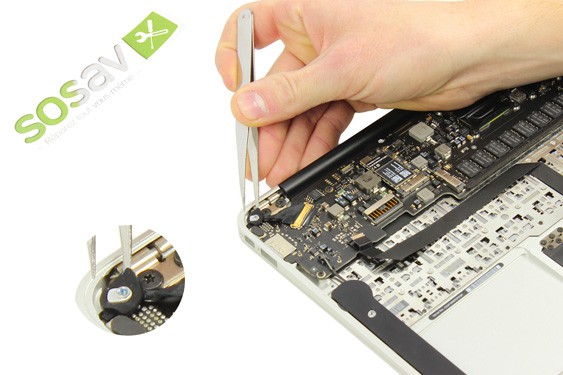 Guide photos remplacement ecran MacBook Air 11" Fin 2010 (EMC 2393) (Etape 25 - image 1)