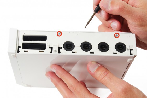 Guide photos remplacement câble d'alimentation du lecteur dvd Nintendo Wii (Etape 8 - image 2)