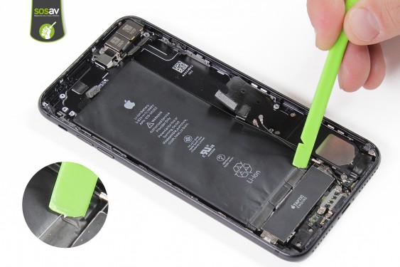 Guide photos remplacement nappe power, vibreur, volume, flash et micro externe iPhone 7 Plus (Etape 25 - image 1)