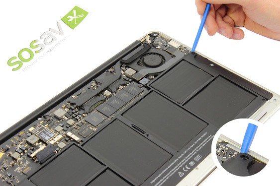 Guide photos remplacement batterie MacBook Air 11" Fin 2010 (EMC 2393) (Etape 8 - image 1)