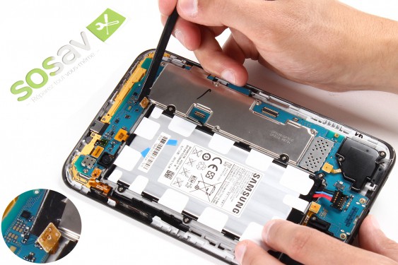 Guide photos remplacement nappe de liaison de l'écran lcd Samsung Galaxy Tab 2 7" (Etape 10 - image 4)