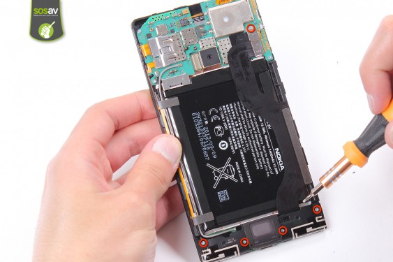 Guide photos remplacement carte mère Lumia 1520 (Etape 8 - image 1)
