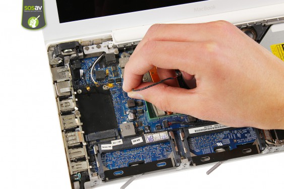 Guide photos remplacement connecteur d'alimentation magsafe Macbook Core 2 Duo (A1181 / EMC2200) (Etape 13 - image 2)