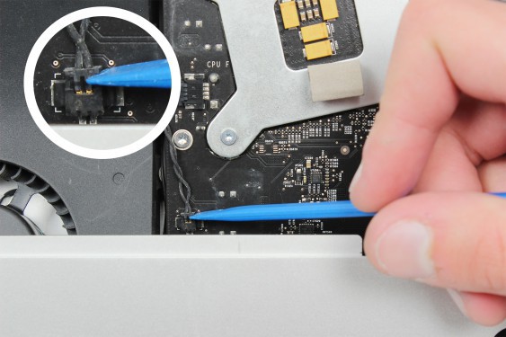 Guide photos remplacement ventilateur du disque dur iMac 27" fin 2009 (EMC 2309 et 2374) (Etape 57 - image 1)