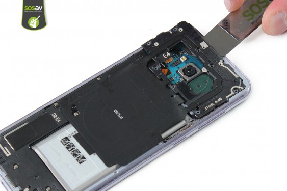 Guide photos remplacement câble d'interconnexion wifi Samsung Galaxy S8+ (Etape 9 - image 2)