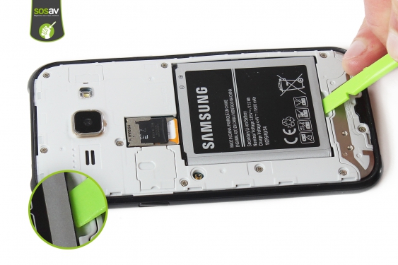 Guide photos remplacement batterie Galaxy J1 2015 (Etape 4 - image 1)