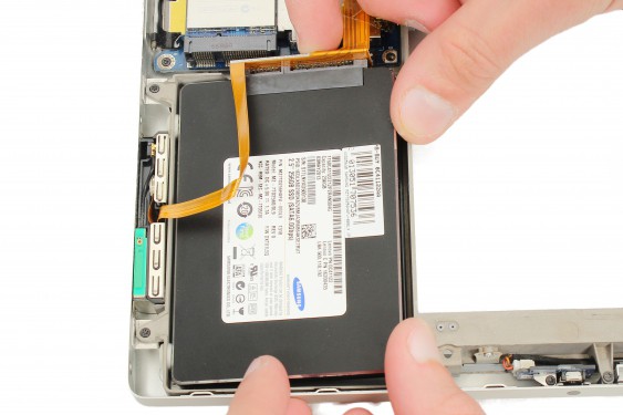 Guide photos remplacement disque dur mécanique vers ssd Macbook Pro 17"  Modèles A1151, A1212, 1229 & A1261 (Etape 29 - image 2)