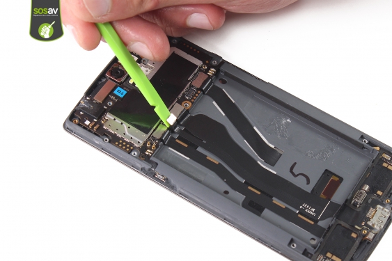Guide photos remplacement connecteur de charge OnePlus One (Etape 13 - image 4)