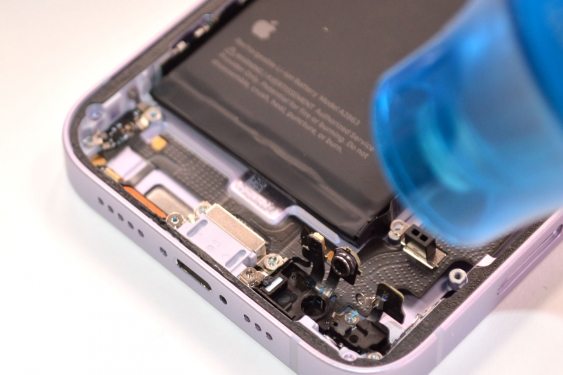 Guide photos remplacement connecteur de charge iPhone 14 (Etape 12 - image 2)