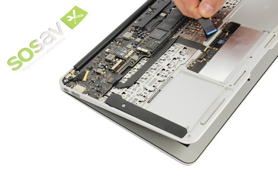 Guide photos remplacement trackpad MacBook Air 11" Fin 2010 (EMC 2393) (Etape 17 - image 1)
