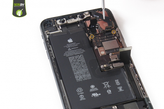 Guide photos remplacement carte mère iPhone 11 Pro Max (Etape 15 - image 1)