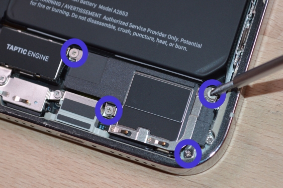Guide photos remplacement connecteur de charge iPhone 13 Pro Max (Etape 7 - image 1)