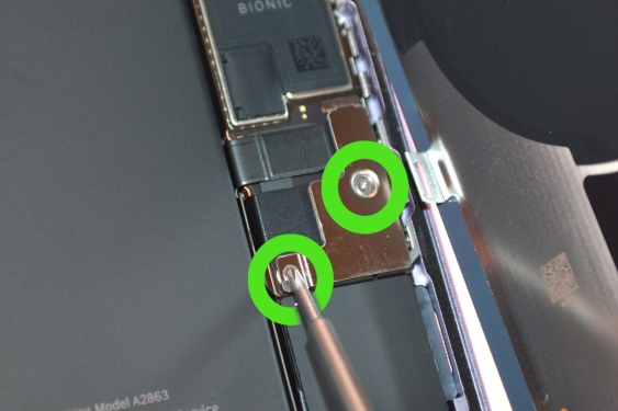 Guide photos remplacement batterie iPhone 14 (Etape 4 - image 1)
