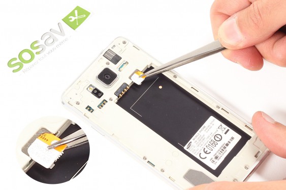 Guide photos remplacement bouton power Samsung Galaxy Alpha (Etape 4 - image 3)