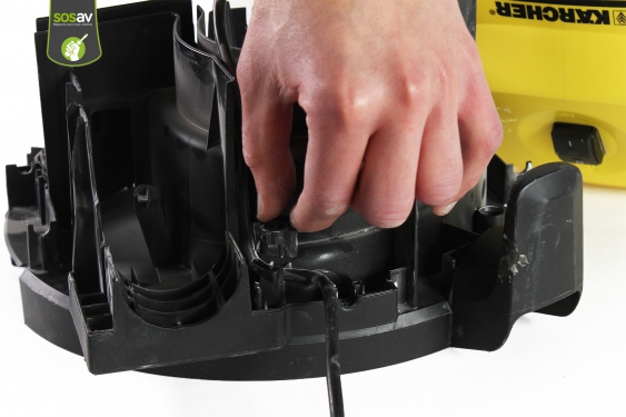 Guide photos remplacement capot supérieur & interrupteur Aspirateur Karcher MV3 premium (Etape 11 - image 2)