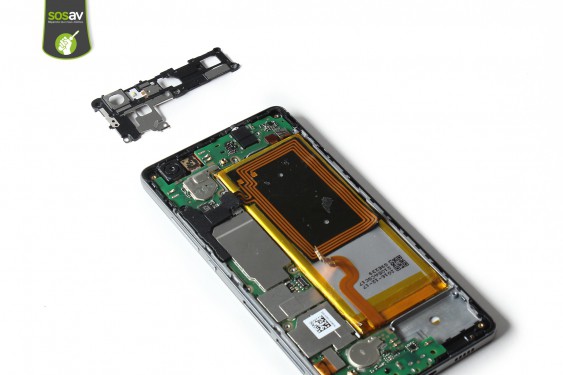 Guide photos remplacement vibreur Huawei P8 Lite (Etape 17 - image 4)