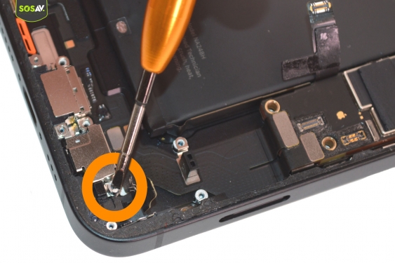 Guide photos remplacement connecteur de charge iPhone 16e (Etape 9 - image 1)