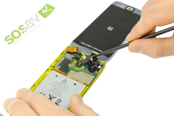 Guide photos remplacement bouton power iPod Touch 5e Gen (Etape 19 - image 3)