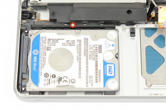 Guide photos remplacement câble de données et alimentation disque dur MacBook Pro 15" Fin 2008 - Début 2009 (Modèle A1286 - EMC 2255) (Etape 9 - image 1)