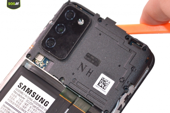 Guide photos remplacement connecteur de charge Galaxy A02s (Etape 5 - image 3)