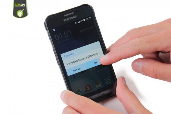 Guide photos remplacement châssis écran  (Etape 1 - image 3)