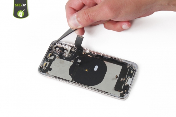 Guide photos remplacement antenne supérieure droite iPhone XS (Etape 40 - image 1)