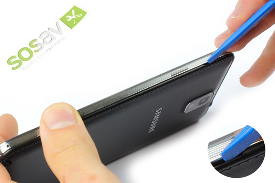 Guide photos remplacement caméra avant + capteur proximité  (Etape 2 - image 1)