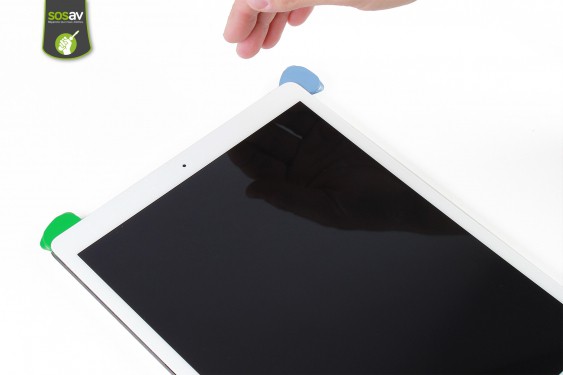 Guide photos remplacement nappe raccordement boutons / caméra iPad Pro 12,9" (2015) (Etape 7 - image 1)
