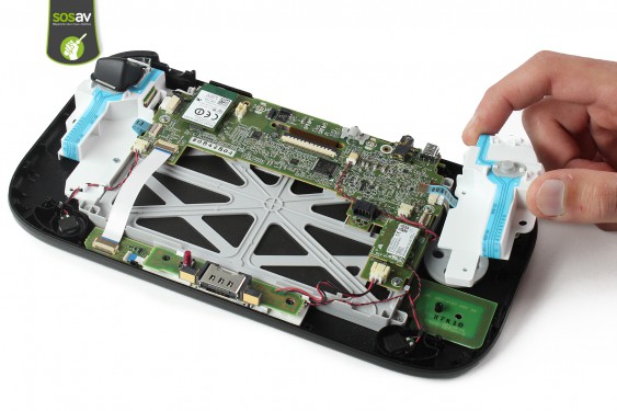 Guide photos remplacement flèche directionnelle gauche Gamepad Wii U (Etape 18 - image 2)