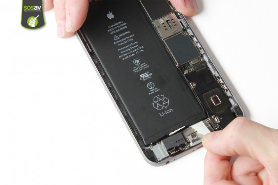 Guide photos remplacement nappe power / flash / micro externe iPhone 6S Plus (Etape 14 - image 1)